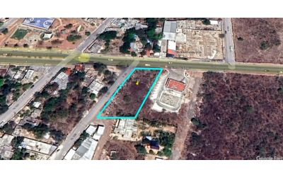 Terreno comercial en renta sobre avenida 86, entrada Puente Dzununcan